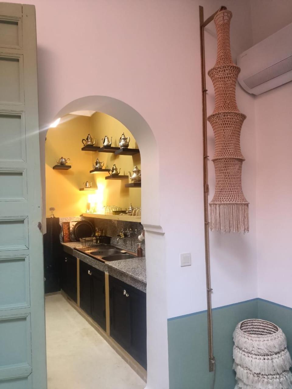 Dar Dabakech, Proche Jemma El Fna, Souk, Centre Medina, Riad, Logement Entier De 2 A 6 Personnes Marrakesh Exterior photo